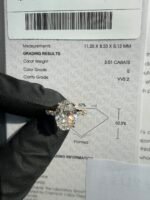 3.01 CT IGI Certified E VVS2 Oval Diamond Ring 14K Yellow Gold - Image 3