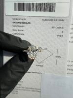 3.01 CT IGI Certified E VVS2 Oval Diamond Ring 14K Yellow Gold - Image 6